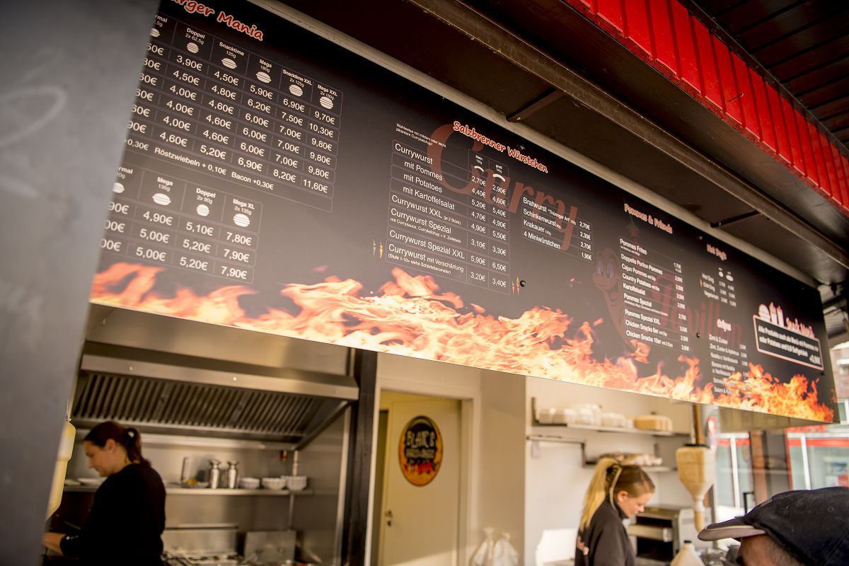 Curry Pavillon Speisetafel